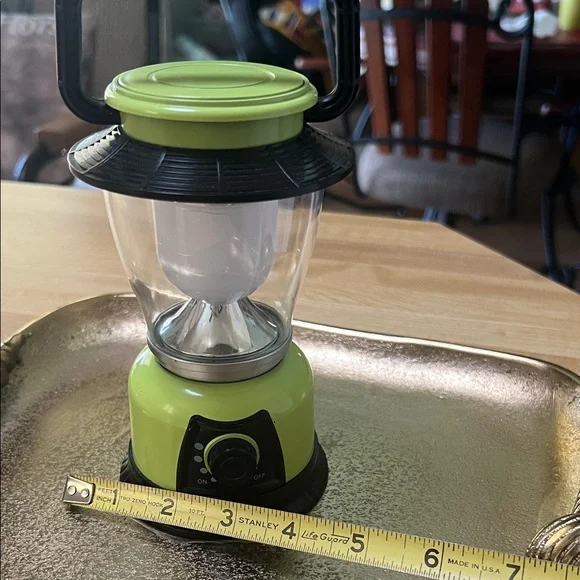 #1425** Green and Black Portable Lantern - Picture 5 of 6
